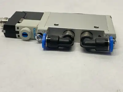 VUVG-L10-M52-RT-M5-1P3 | Festo  5/2-Way Solenoid Valve 24VDC - Used