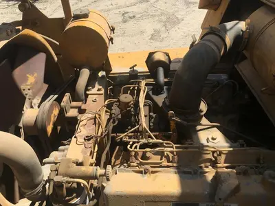 USED CATERPILLAR V300