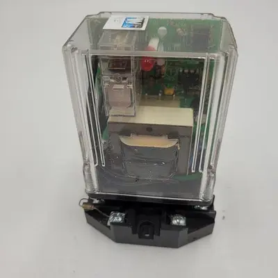 Used WARRICK WARRICK 16VMA1A0 GEMS SENSORS - AUTOMATION SWITCH & BASE Sensors | ND Industrial Surplus #1218700