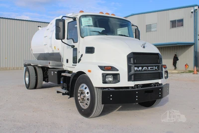 New | in-Stock 2025 MACK MD6 Septic/Sewer/Vacuum Trucks Texas US | Roll Off Truck World #1507632