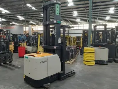USED 2018 CROWN SP4050-30