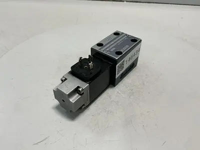 USED BOSCH 0 810 090 215