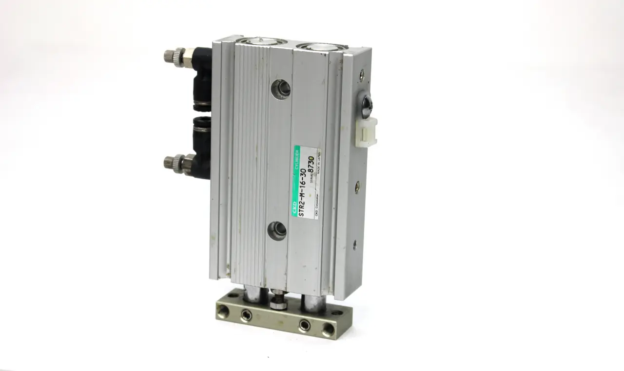 CKD STR2-M-16-30 Pneumatic Double Rod Cylinder, 16mm Bore, 30mm Stroke