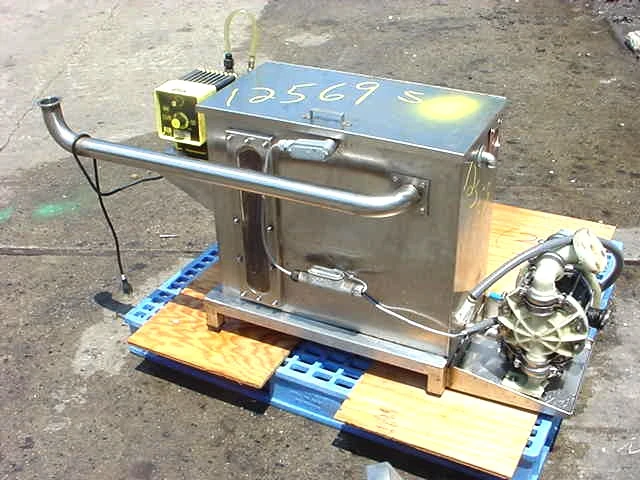 Used CUSTOM FILL SUPPLY TANK Overflow Pressure Gravity Liquid Fillers New Jersey US | Champion Trading Corporation #423564