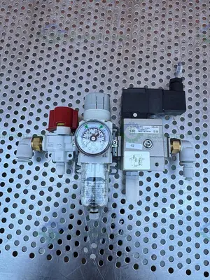 Used SMC AW20-02-A  FILTER REGULATOR 0.05-0.7MPA W/ SMC PNEUMATIC / SOLENOID  VALVE Regulators California US | Equipment Lab #1278806