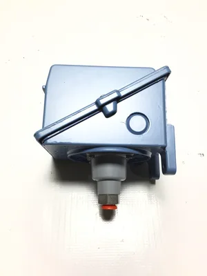 United Electric Controls J402-376 9935 Pressure Switch 0-500 PSI 0-3.4 MPa