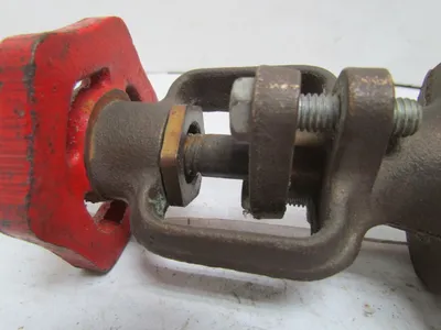 United 1990 Fire Main Gate Valve 1-1/2" NPT 175 WOG 150 WSP