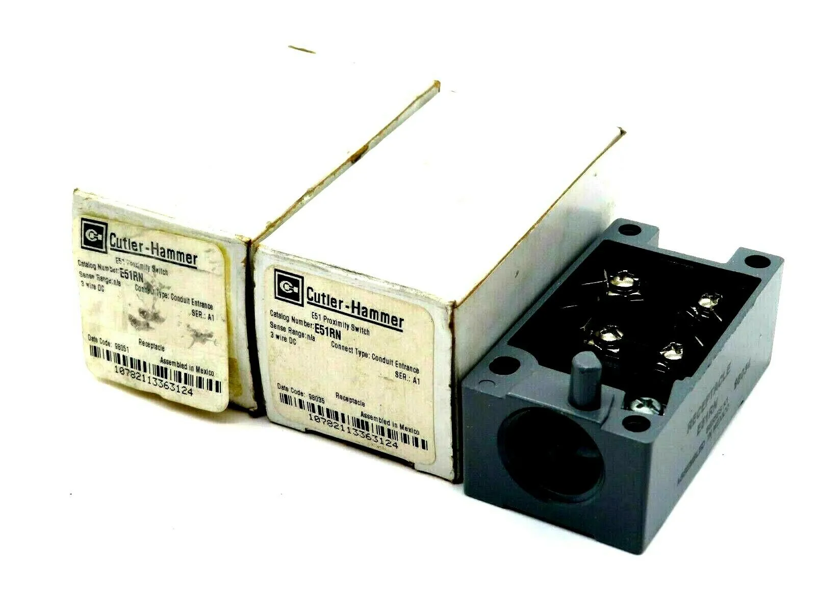 NEW LOT OF 2 CUTLER HAMMER E51RN LIMIT SWITCH RECEPTACLE SERIES A1