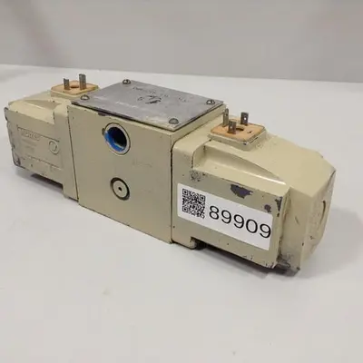 USED VICKERS DG4S4012CW3UH50