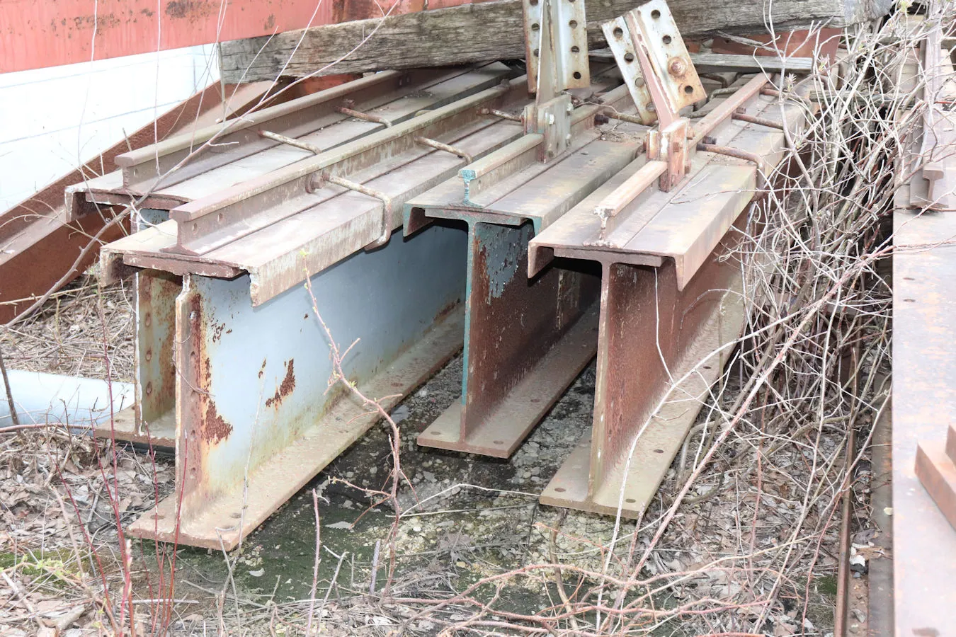 (2) 21-3/4"H & (14) 21.5'H x 12"W Top x 8.25"W Bottom I Beam