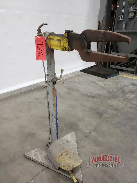 Used CHICAGO _UNKNOWN_ Riveters Michigan US | Vander Ziel Machinery Sales #482804