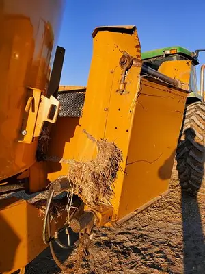 USED 2014 HAYBUSTER CMF-830