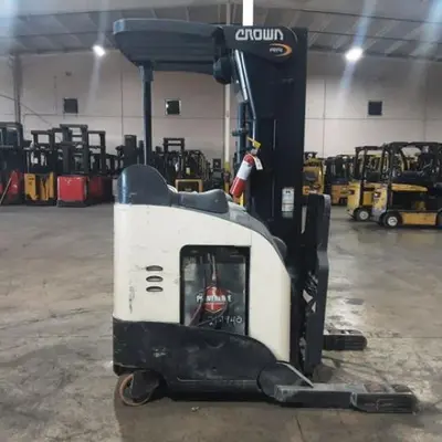 USED 2016 CROWN RR5725-45