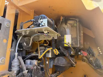 Used 2015 LIEBHERR R956 Crawler Excavators California US | Mittry Construction #1363461