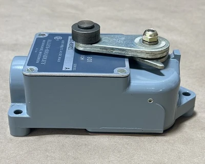 NEW Allen-Bradley 801-ASN21