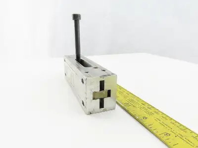 Allen Bradley 4406-A27163/B Sliding Bolt Series B