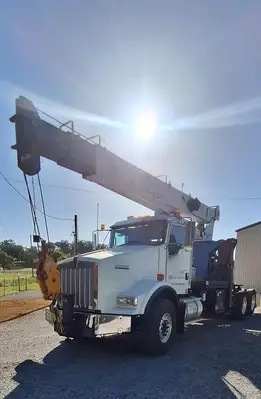 USED 2013 KENWORTH T800