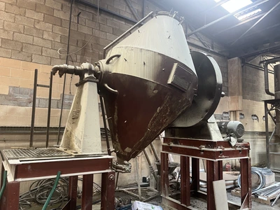 2,000L S/S Jacketed Double Cone Vacuum Dryer