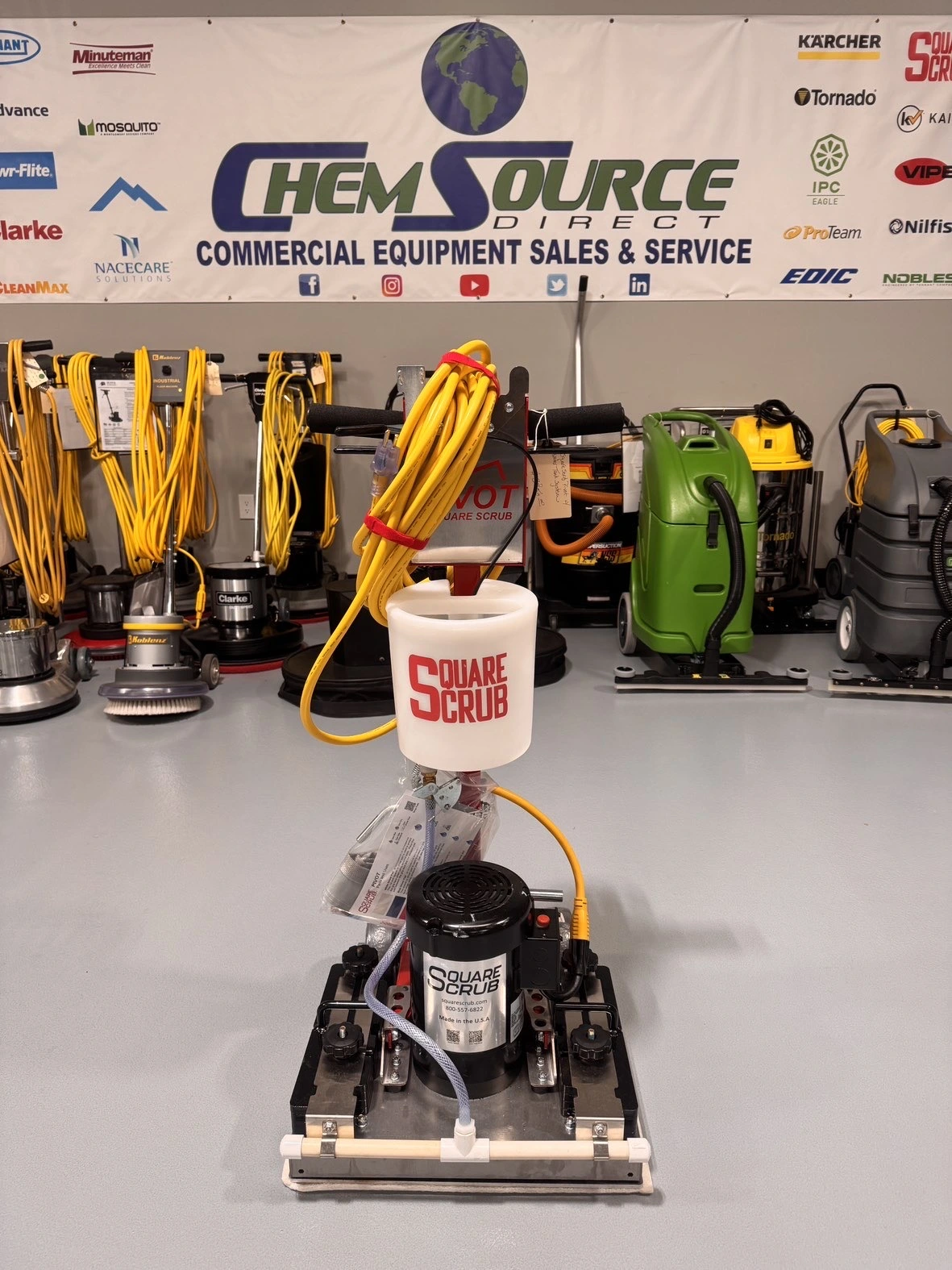 Square Scrub EBG20/C Pivot with Water Tank NEW