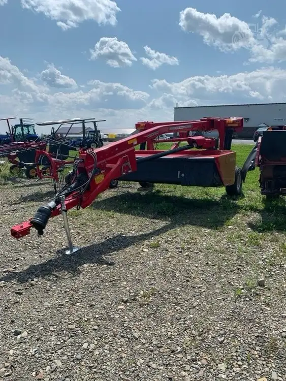 New | in-Stock 2024 MASSEY FERGUSON 1373 Mower Conditioners Maine US | Beauregard Equipment #1511324