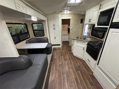 Used DUTCHMAN KOMFORT 3030QB Campers, Caravans, Motorhomes Oregon US | MachineryMax #1341169
