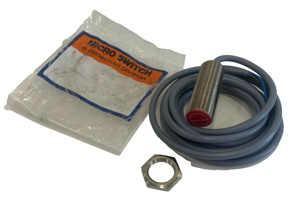 NEW HONEYWELL 922AA3XM-A9N-L PROXIMITY SENSOR 922AA3XMA9NL
