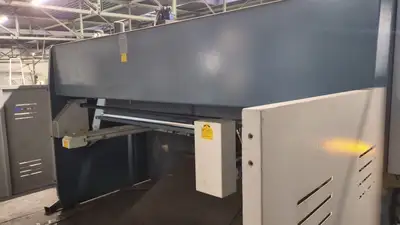 2017 Durma SBT 3013 3m x 13mm Guillotine