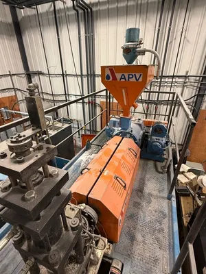 STERLING LS-3 Blow Molding Machines | ListingHippo (9)