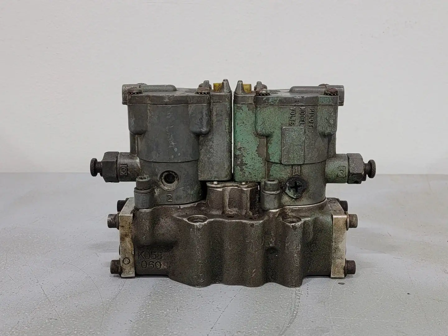 USED SCHRADER BELLOWS L515-39-102