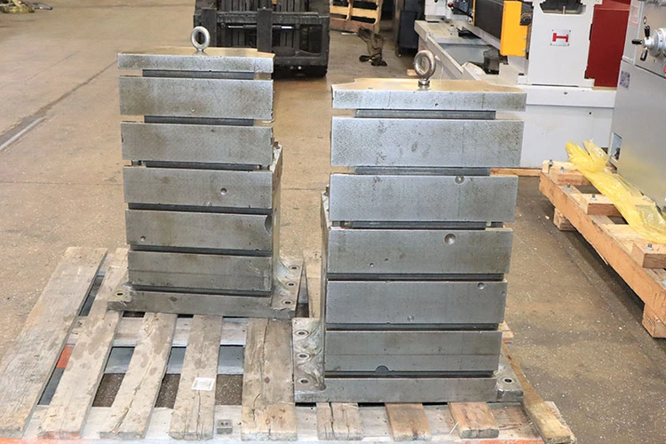 Used DeVlieg 30"H x 16-1/2"W x 16"D Cast Iron Precision Angle Plates New Jersey US | Machinery Values #944384