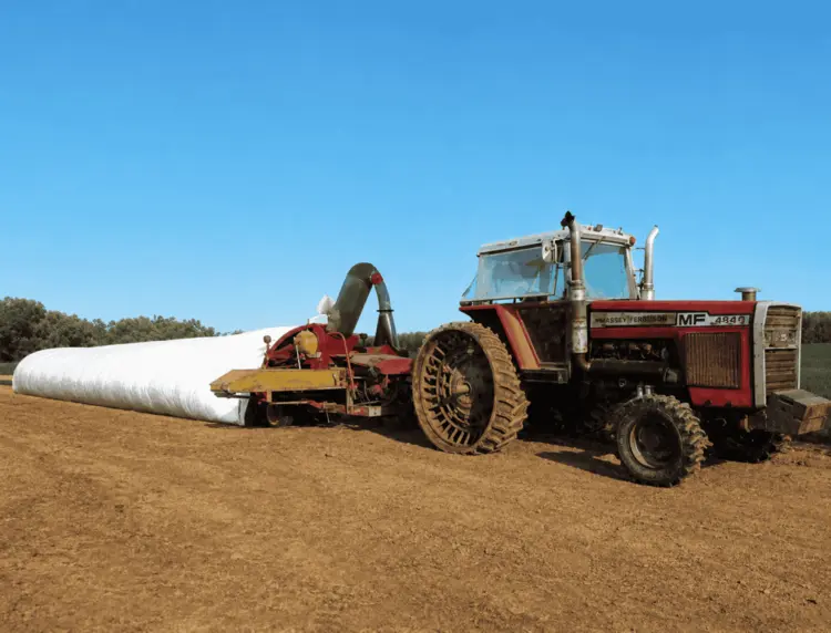 Used MASSEY FERGUSON 2745 Agricultural Tractors Nebraska US | Trustworthy Equipment #1403627