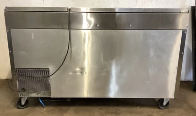 152-0245 True TPP-67 Self Contained Pizza Prep Table