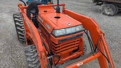 USED 1992 KUBOTA L2350DT