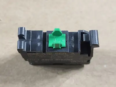 Package of Contact Blocks - 4 x 800F-X01 x 4, 800F-X10, 4 x 800F-N3G