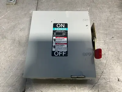 Used SIEMENS GNF321 Switchgears Ohio US | HGR 24 #1280240