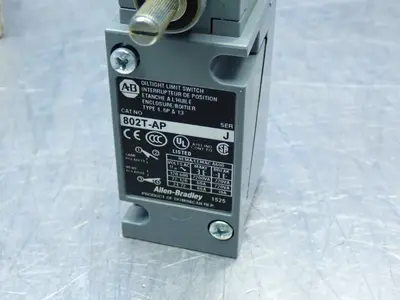 NEW ALLEN BRADLEY 802TAP