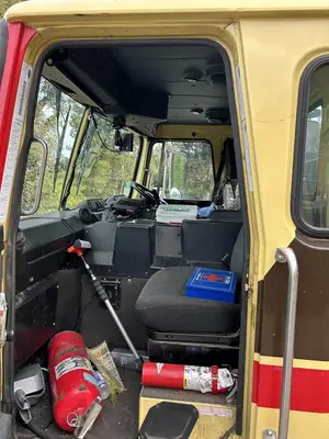 USED 2011 AUTOCAR XPEDITOR