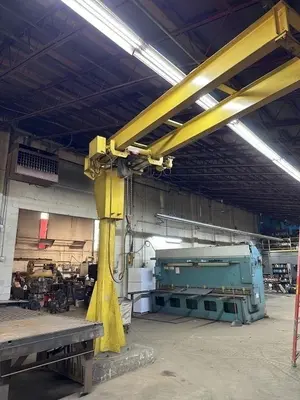 2 TON X 15' US MONORAL 360° FREE-STANDING JIB CRANE WITH POWER HOIST: STOCK #24249