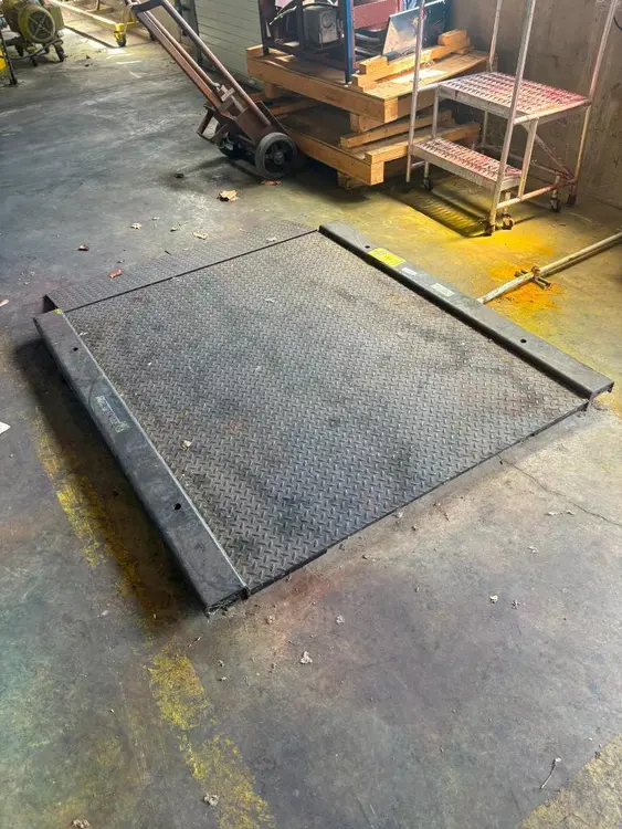 Used _UNKNOWN_ _UNKNOWN_ Platform Scales Ohio US | Myron Bowling Auctioneers Inc #1504552