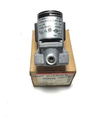 Honeywell V4295A1015 Pilot Solenoid Valve 1/2″NPT