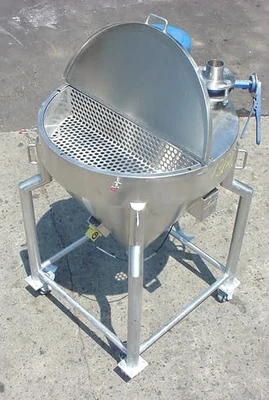 USED ADVANCED BULK & CONVEYOR BULK SOLID HOPPER