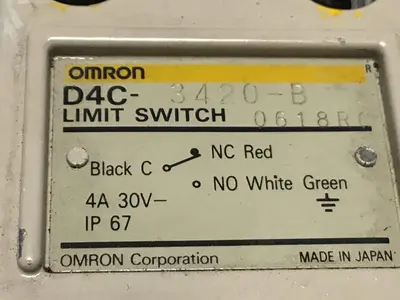 USED OMRON D4C-3420-B