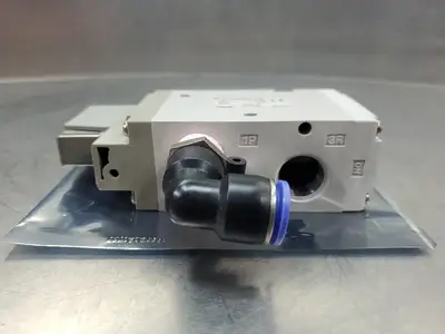 Used SMC VP742R-5DZ1-04A Solenoid Valves South Carolina US | Palmetto Automation #1157877