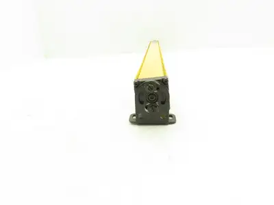 Banner MSR2424Y Mini-Screen Light Curtain Sensor Receiver 9M Range