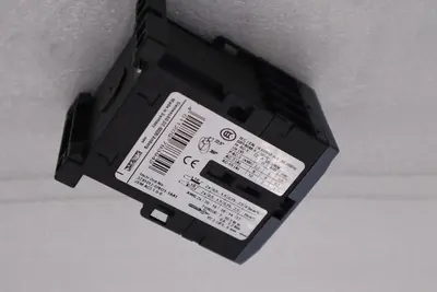 SIEMENS 3RT2016-1BB41-0CC0 CONTACTOR L-402-C