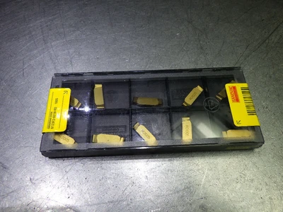 Sandvik Carbide Grooving Inserts QTY10 N123F2-0318-RO 1005 (LOC732)