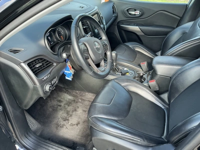 USED 2019 JEEP CHEROKEE