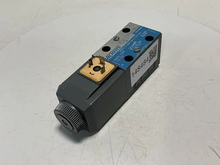 USED VICKERS DG4V-3-22A-M-U-HL7-60