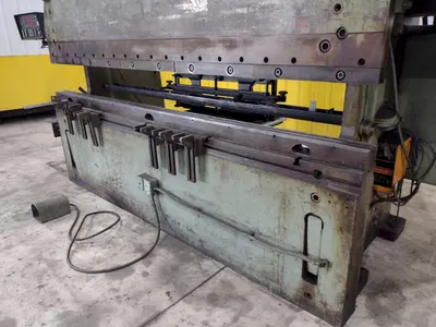 225 TON X 10' CINCINNATI MODEL #9 AUTO CYCLE AIR CLUTCH MECHANICAL PRESS BRAKE: STOCK #21130
