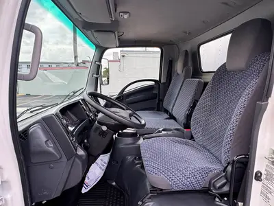 Used 2023 ISUZU NPR HD Box trucks Florida US | Truck and Van Outlet #1509234